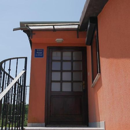 Apartment Kornarija Buje Ngoại thất bức ảnh